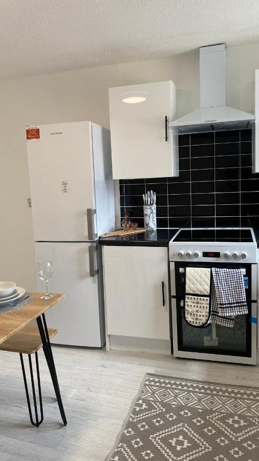 Bv Luxury Spacious 3 Bedroom House At Isaac Close Manchester Exterior foto